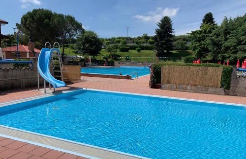 Santhia Cama Y Desayuno | Piscina San Lorenzo