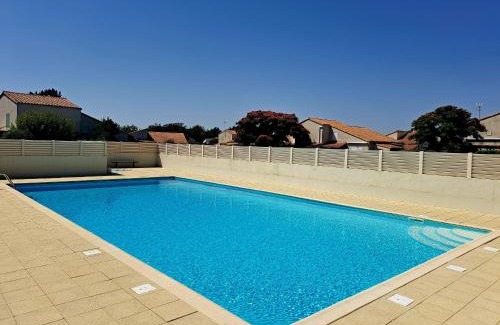 Saint-Vincent-sur-Jard Casa | Piscine commune, terrasse, maison pour 5