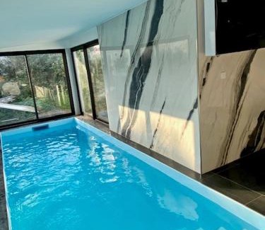 Anglet Apartamento | Piscine et jacuzzi Loft ravissant dans une maison basque