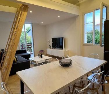 Anglet Apartamento | Piscine et jacuzzi Loft ravissant dans une maison basque