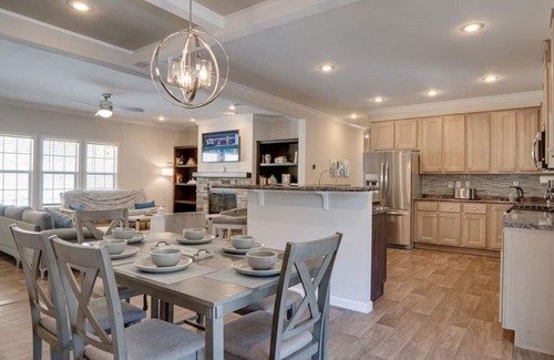 Asheville Casa | Pisgah Retreat w/ Hot Tub & Private River Access