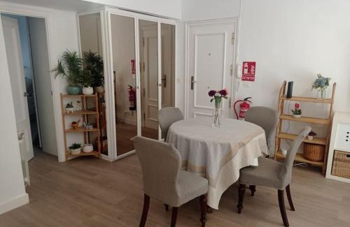 San Sebastián Apartamento | Piso con terraza junto a la playa