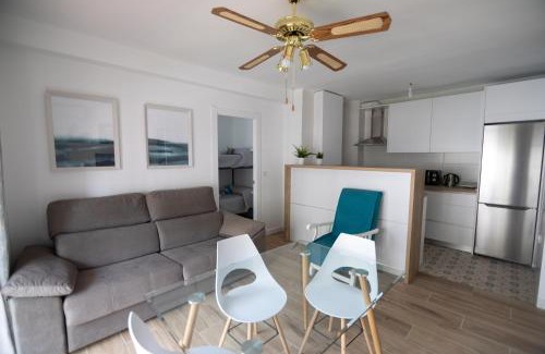 Velilla-Taramay Apartamento | Piso con terraza muy cercano a la playa