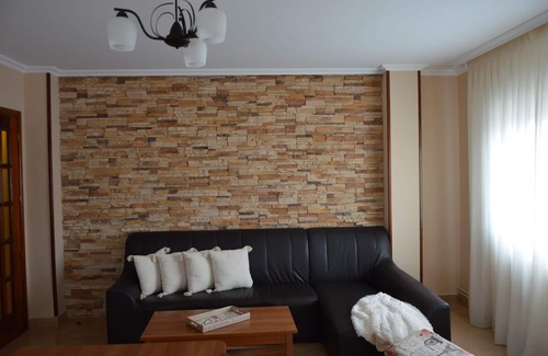 Arzua Condominio | Piso da Empegada - 3 habitaciones, 2 baños y completamente equipado!