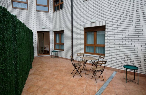 Seguencu Condominio | Piso en el Centro de la Ciudad de Cangas de Onis, con Vista al rio Sella