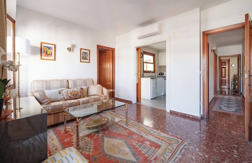 Aduanas Apartamento | Piso familiar en una ubicación privilegiada en el Puerto, metros de la playa.