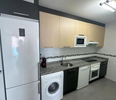 Distrito Oeste Apartamento | Piso Gijon con plaza de garaje VUT4589AS