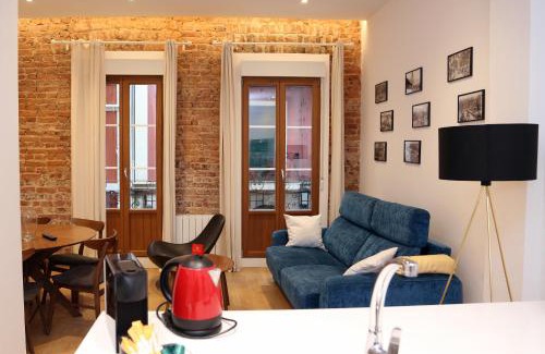 San Francisco Apartamento | Piso Moderno a 2 minutos del Casco Viejo con Parking Gratis