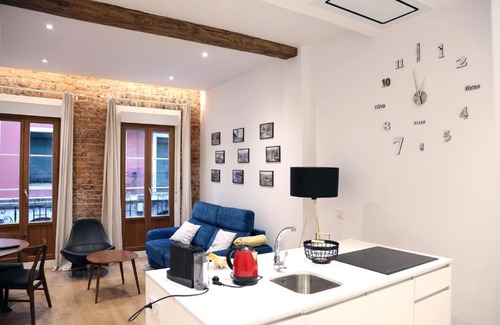 San Francisco Apartamento | Piso Moderno a 2 minutos del Casco Viejo con Parking Gratis