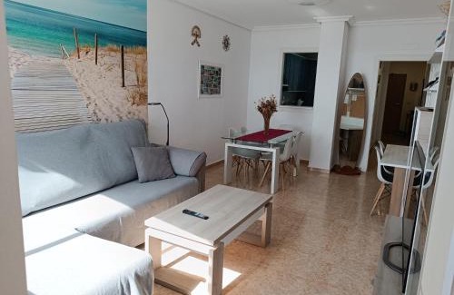 Almeria Apartamento | Piso primera línea playa Almería
