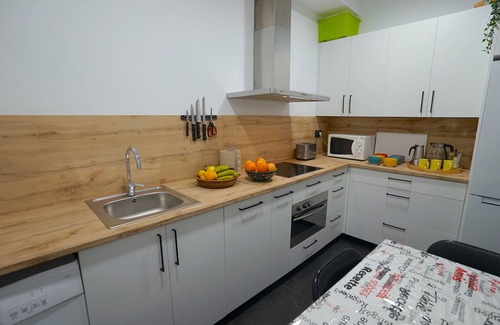 Distrito artístico Apartamento | Bilbao Gran Vía, 5 per, Garaje Gratis, Congresos, Museos Guggenheim teletrabajo.