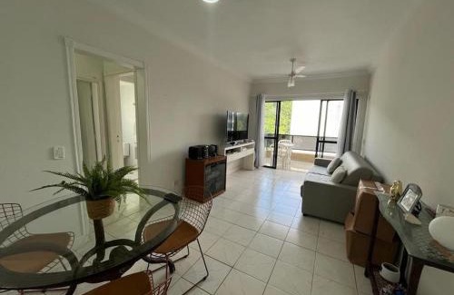 Pitangueiras Apartamento | Pitangueiras 100 m da praia 2vagas de garagem e serviço de praia