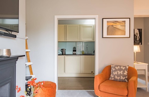 Canterbury Apartamento | Pitch Perfect by Bloom Stays - comfortable apartment near City Centre with parking