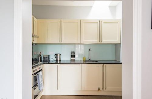 Canterbury Casa | Pitch Perfect by Bloom Stays