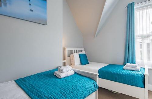 Canterbury Casa | Pitch Perfect by Bloom Stays
