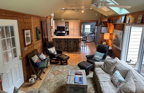 Lincolnville Casa | PITCHER PERFECT - Town of Lincolnville - Pitcher Pond
