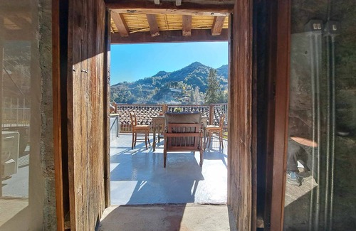 Askas Casa | PITHARIA