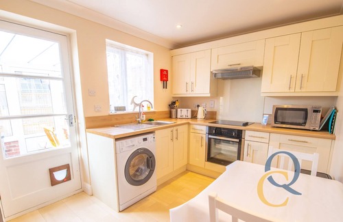 Tenterden Casa | Pittlesden Cottage - Sleeps 4 - Tenterden - 2 mins from high street - Dog Friendly - Private Parking