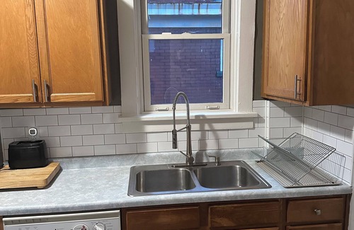 Pittsburgh Casa | Pittsburgh city views close to all, cozy & bright 1BR - King + Dedicated Office