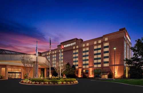 Cranberry Township Hotel | Pittsburgh Marriott North