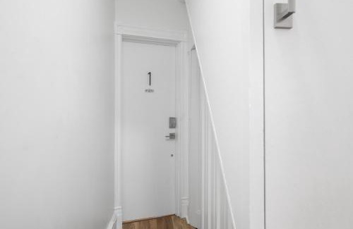 Millvale Apartamento | Pittsburgh Millvale Modern and Cozy 1 Bedroom Apartment with Parking