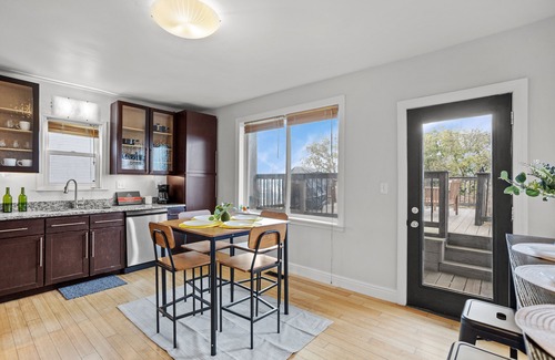 South Side Slopes Casa | Pittsburgh Pad 4BR - Double balconies with SKYLINE VIEWS, Parking, GAME ROOM!