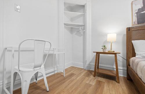 Shadyside Casa | Pittsburgh Shadyside 1C Spacious and Cozy Private Bedroom with Shared Bathroom