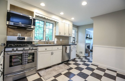 Pittsford Casa | Pittsford Village Home. A pie de todo Restaurantes, tiendas, Canal Trail, YMCA