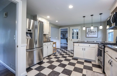 Pittsford Casa | Pittsford Village Home. A pie de todo Restaurantes, tiendas, Canal Trail, YMCA