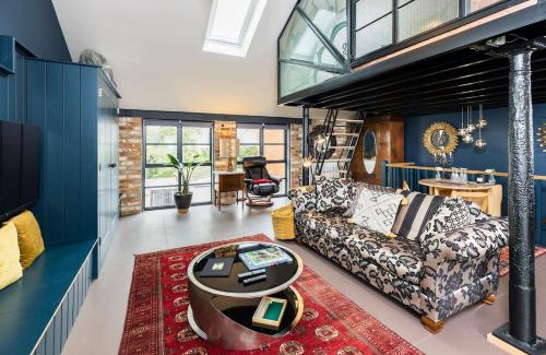 Cheltenham Apartamento | Pittville Loft Apartment - Central Cheltenham Highly Rated with Free Parking