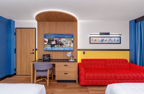 Anaheim Resort Hotel | Pixar Place Hotel