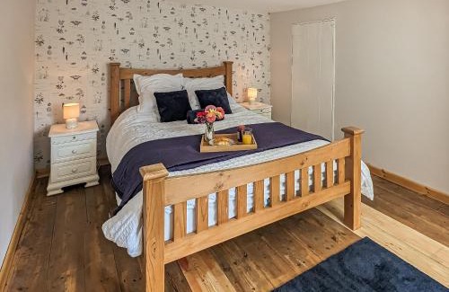Irstead Casa | Pixies Wood Cottage