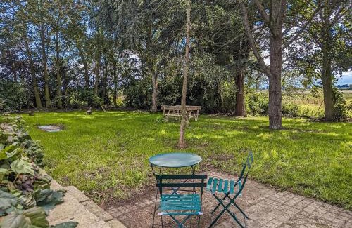 Irstead Casa | Pixies Wood Cottage