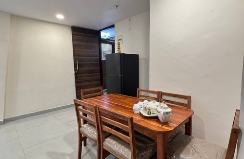Andheri West Apartamento | Pixiestays
