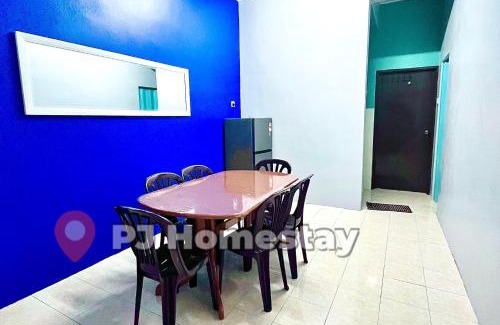 Parit Raja Casa | PJ Homestay