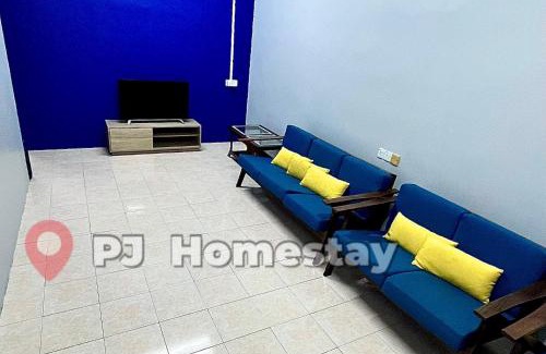 Parit Raja Casa | PJ Homestay