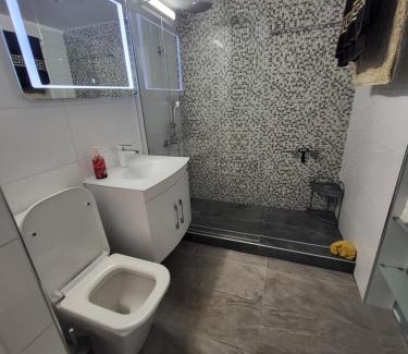 Chlorakas Apartamento | PJ's Apartment, Paphos, Cyprus