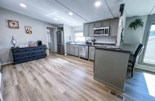 Graford Casa | PK Lakeside Lodge. Close to Rocker B- Sleeps 10