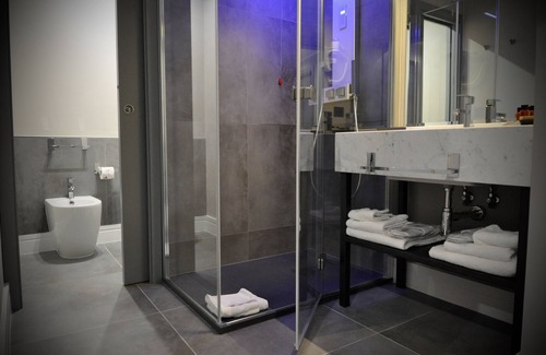 Flaminio Casa | Place 24 Suites & Wellness