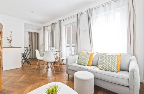 Quartier de la Place-Vendome Apartamento | Place de la Concorde Luxurious Apartment-2BR-6P-Free Netflix
