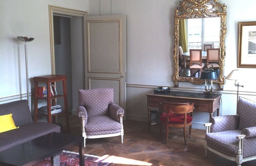 Vivienne Apartamento | PLAZA VENDOME. Tranquilo 2 BR 2 BA con aire acondicionado. Antiguo hotel de lujo *****