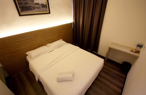 Kuching Hotel | Place2Stay - Chinatown