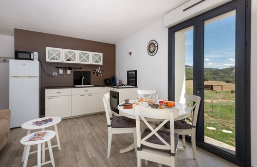 Champtercier Apartamento | Plaines-Provence, gîte le Pic D'Oise