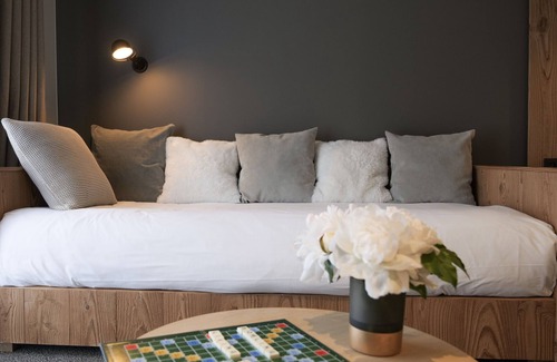 Chamonix City Centre Hotel | Plan B Hotel - Living Chamonix