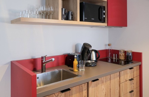 Chamonix City Centre Hotel | Plan B Hotel - Living Chamonix