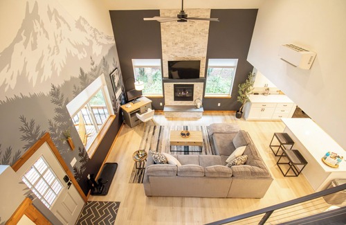 Ashford Casa | Summer Filling Fast! Sleeps 8 - Hot Tub - Fire Pit