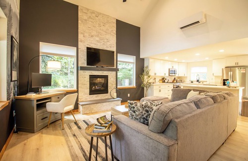 Ashford Casa | Summer Filling Fast! Sleeps 8 - Hot Tub - Fire Pit