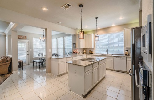 Plano Casa | Plano Family Getaway