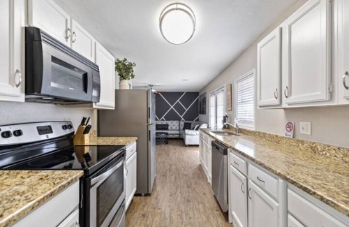 Plano Casa | 🌟 Plano’s Getaway!! Game Room! 4 TVs! FAST WIFI