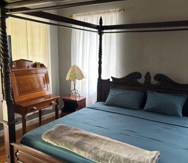 Reading Casa | Plantation Suite